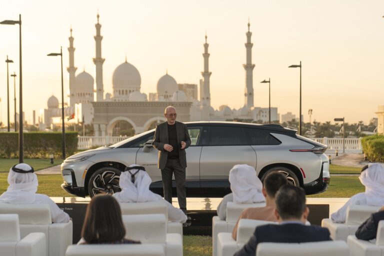 Faraday-Future-Enters-Middle-East-with-FF-91-2.0-Futurist-aiFalcon-Limited-Edition-and-Strategic-Agreements-1.jpg