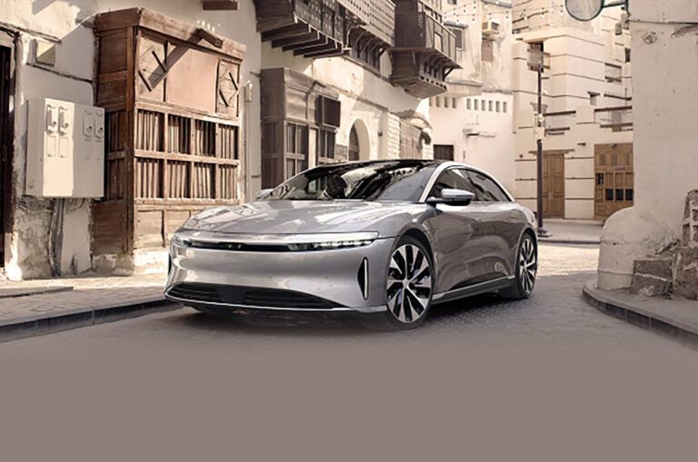LM24_KSA-Air-Silver-Front-Jeddah-city_