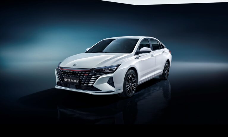 Dongfeng-SHINE-MAX-White.jpg