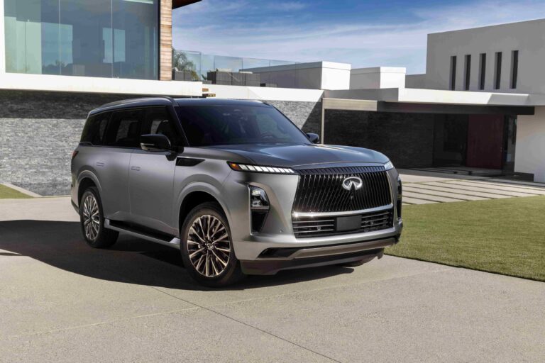 QX80-Reveal-Stills_Mar6_25.jpg