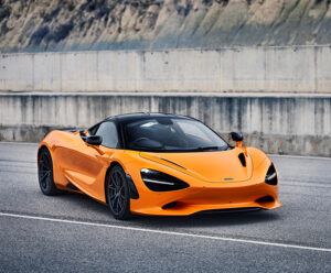 8 McLaren_750S_Coupé-055